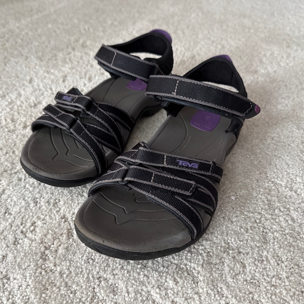 Teva Tirra Sandal Black Size 6